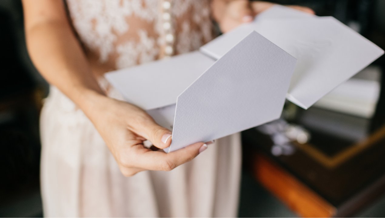 Puste koperty to ogromne faux pas! Nie dawaj ich na weselu. jeżeli nie masz kasy, zrób coś innego